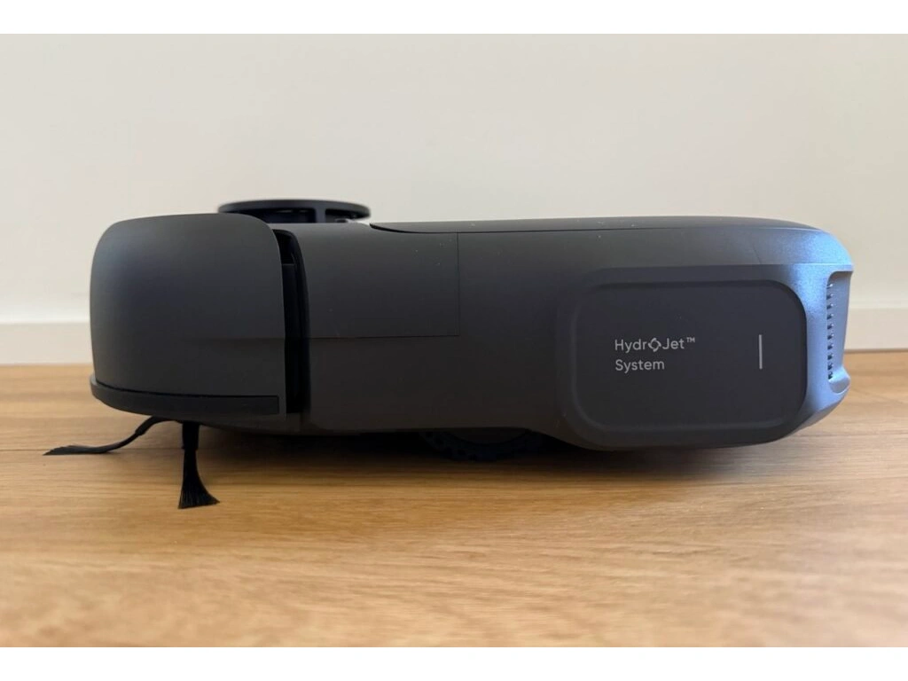 „Eufy C28“: „Seitenansicht mit HydroJet-System“