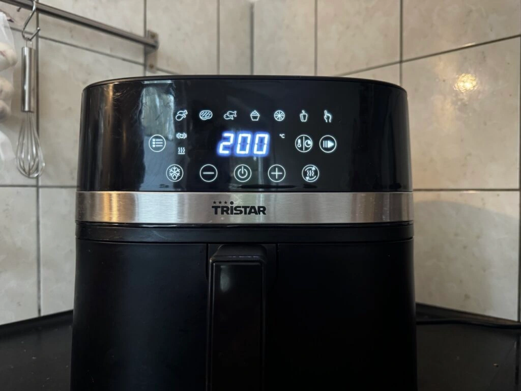 Tristar FR-9418 Digitale Heißluftfritteuse: Temperatureinstellung für unterschiedliche Gerichte