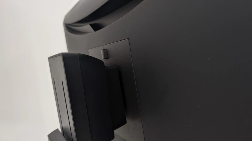 „EIZO FlexScan EV2740S“: Befestigungsstelle für Standfuß