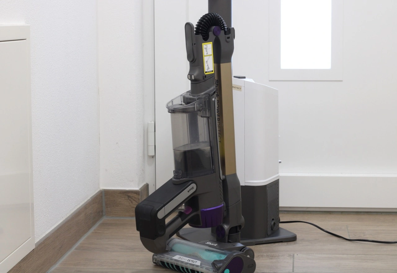 Shark PowerDetect Clean & Empty IP3251EUT (Foto: Testsieger.de)