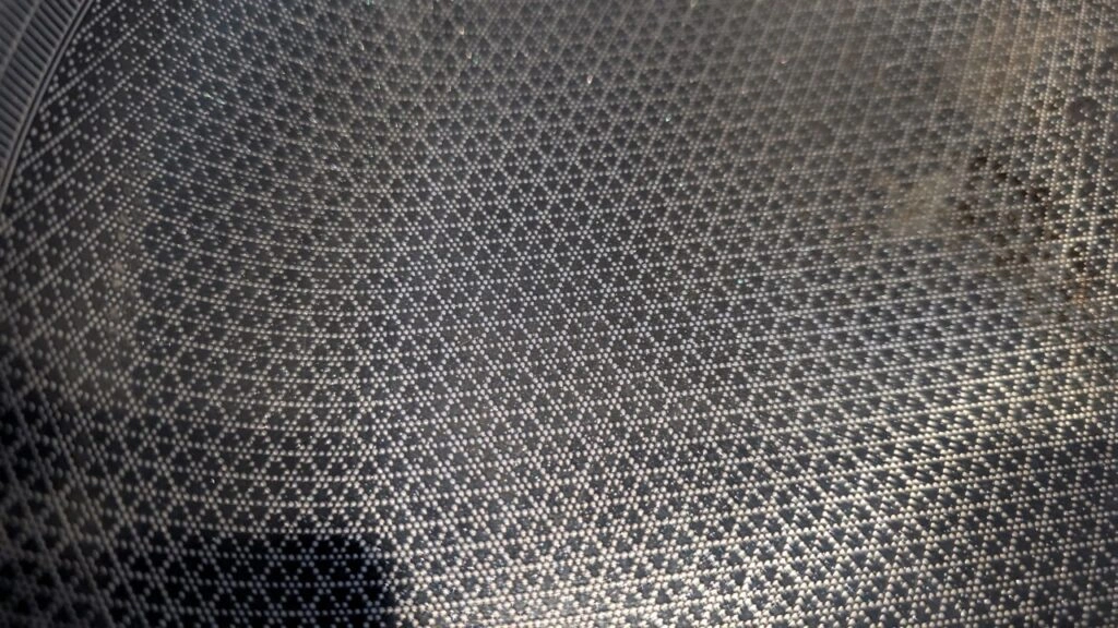 Onyx Cookware Bratpfanne: Hexagon-Oberfläche im Detail