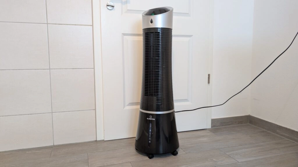 Klarstein Skyscraper Ice Smart: Gesamtansicht im Wohnraum