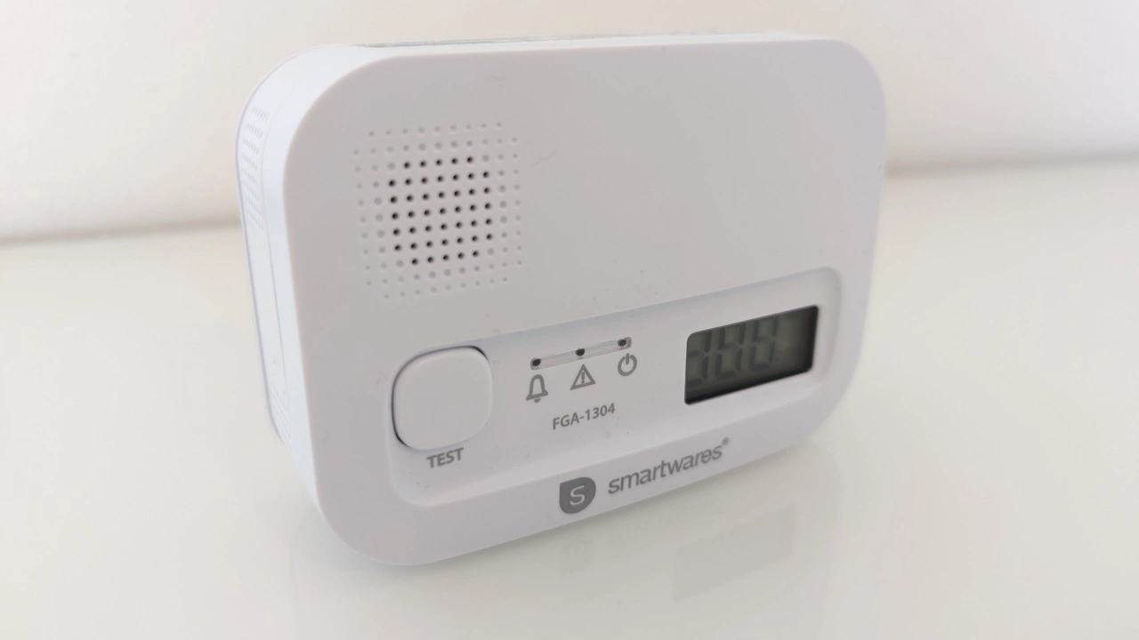 Smartwares FGA-1304: Seitliche Ansicht mit Fokus auf das Display