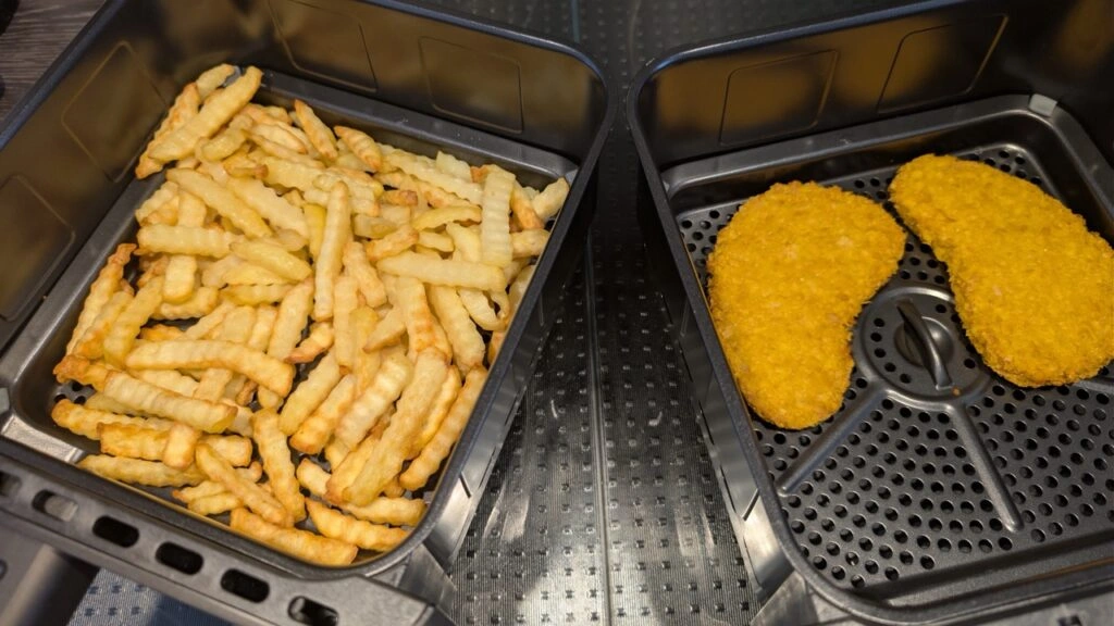 Princess 182278 Stack Airfryer: Getrennte Zubereitung von Pommes und Schnitzel