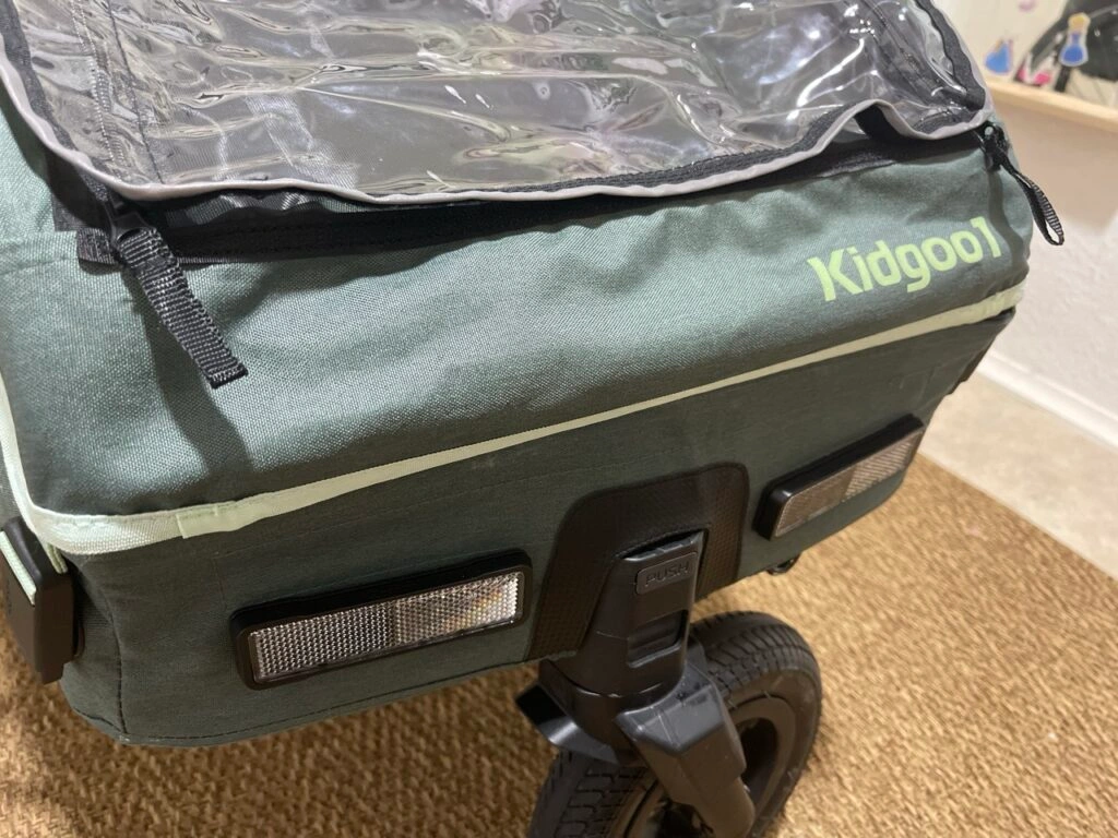 „Qeridoo Kidgoo 1“: 3-in-1-Verdeck mit Wetterschutz