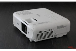 Epson EB-FH06 