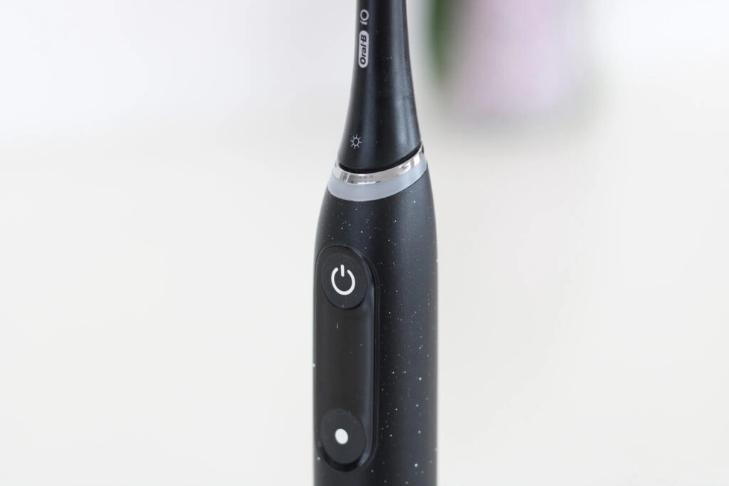 Oral-B iO Series 10 Elektrische Zahnbürste Nahaufnahme SmartRing