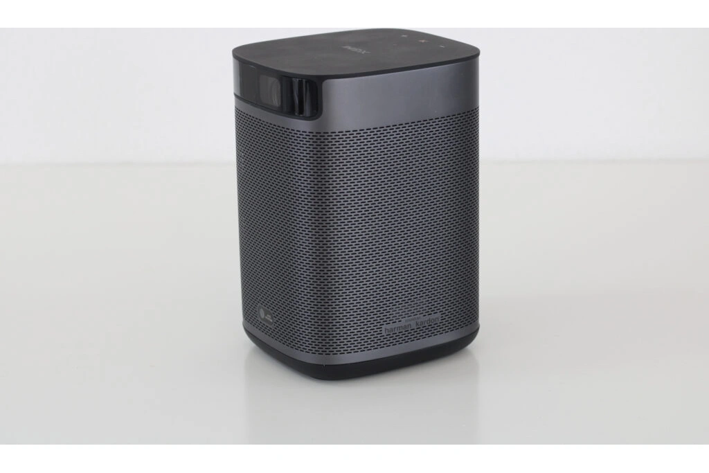 XGIMI MoGo Pro+ Mini-Beamer Gesamtansicht Schräg seitlich