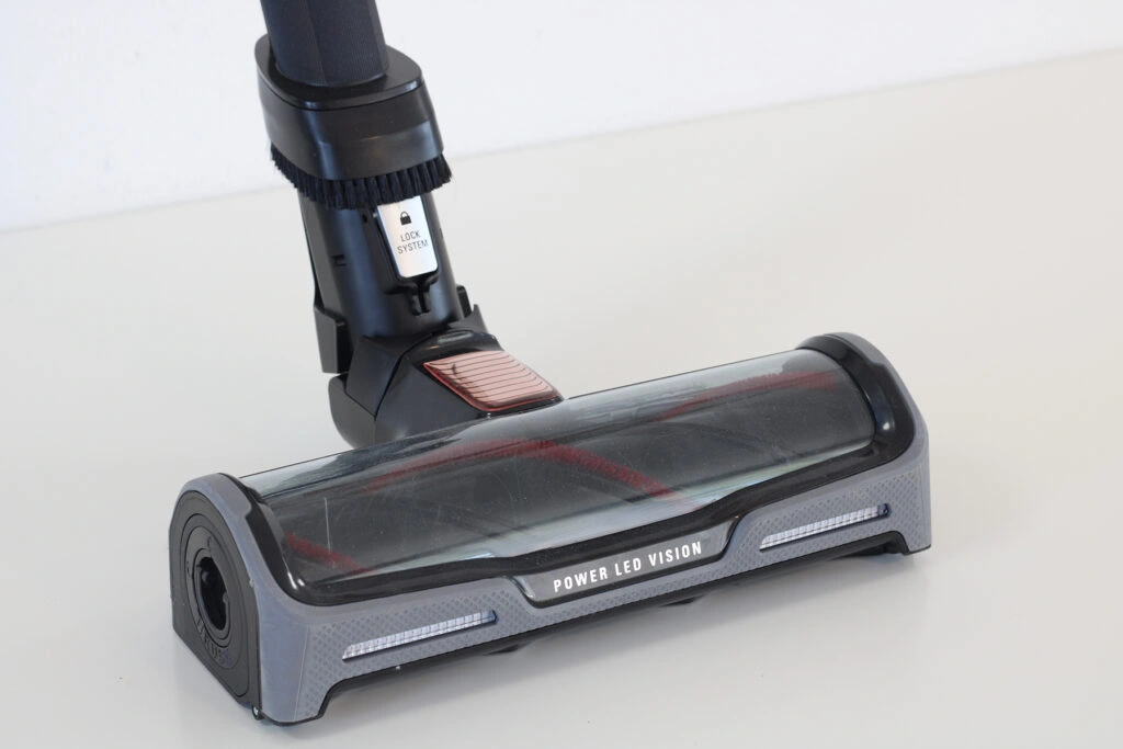 Rowenta X-Force Flex 15.60 Nahansicht Bodendüse