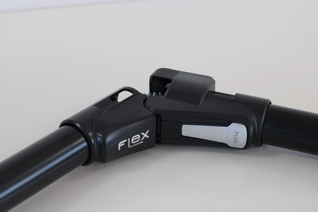 Rowenta X-Force Flex 15.60 Nahansicht Flex-Gelenk.