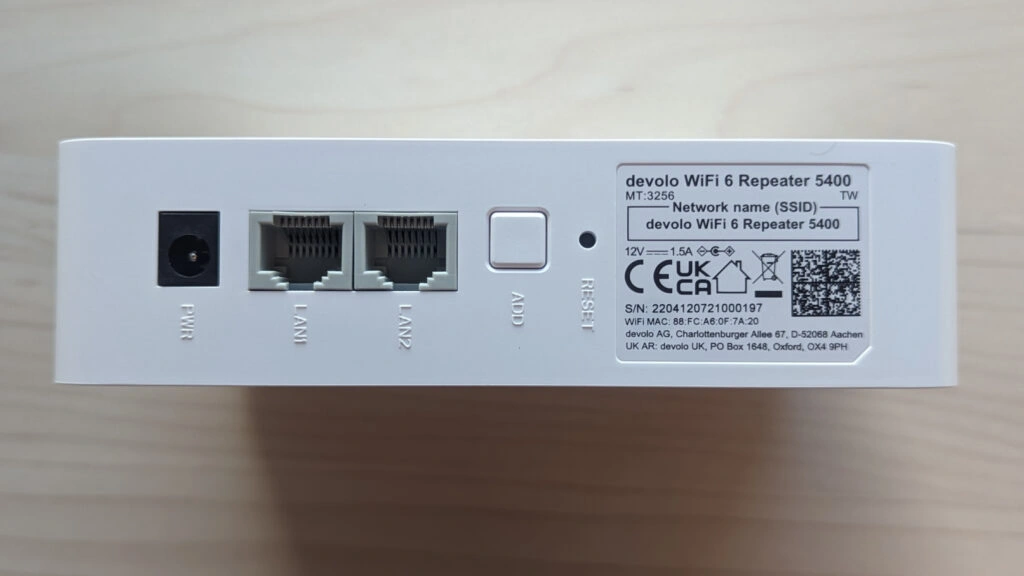 Abbild der vorhandenen Anschlüsse des Devolo WiFi 6 Repeater 5400