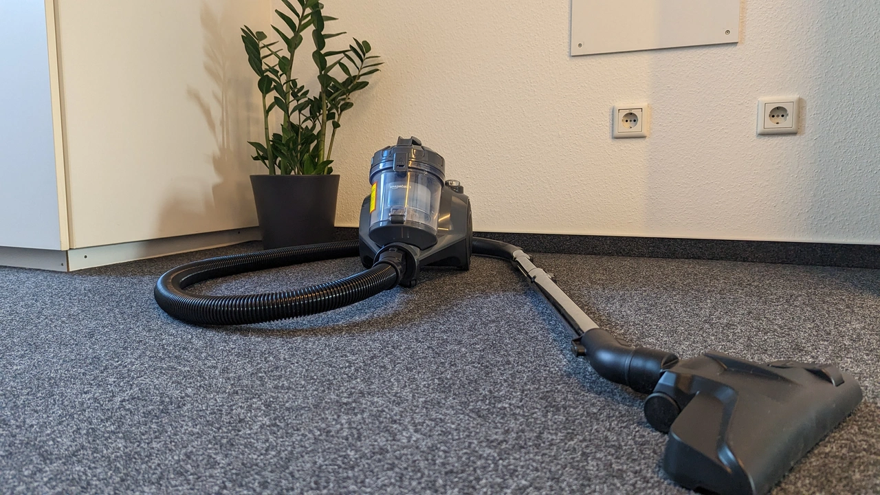 Amazon Basics – Zylinder-Staubsauger