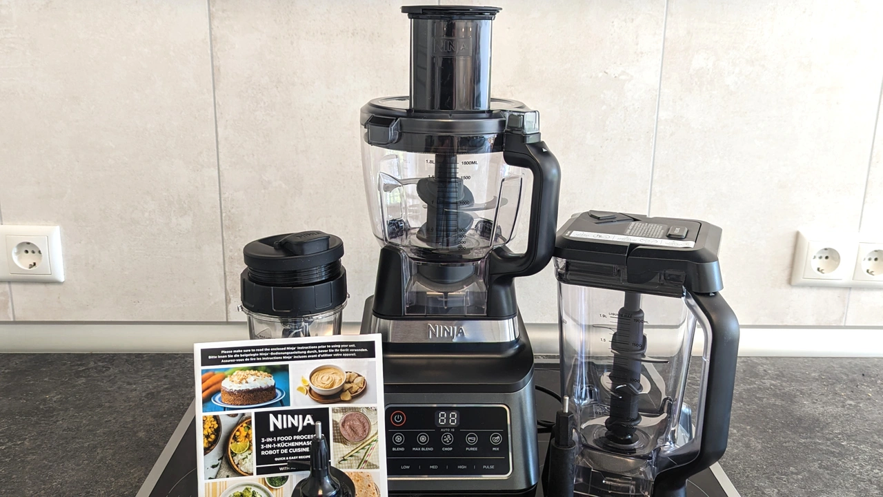 Frontansicht des Ninja BN800EU 3-in-1 Foodprozessor (Foto: Testsieger.de)