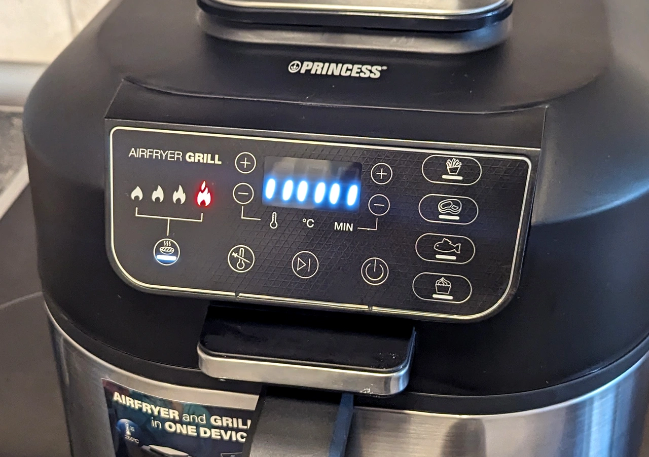 Nahaufnahme der einzelnen Garprogramme des Princess 01.182092.01.001 Airfryer Grill 