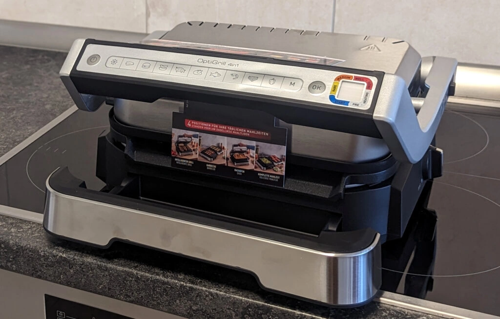 Nahaufnahme des Tefal OptiGrill 4in1 GC774D von der Seite (Foto: Testsieger.de)