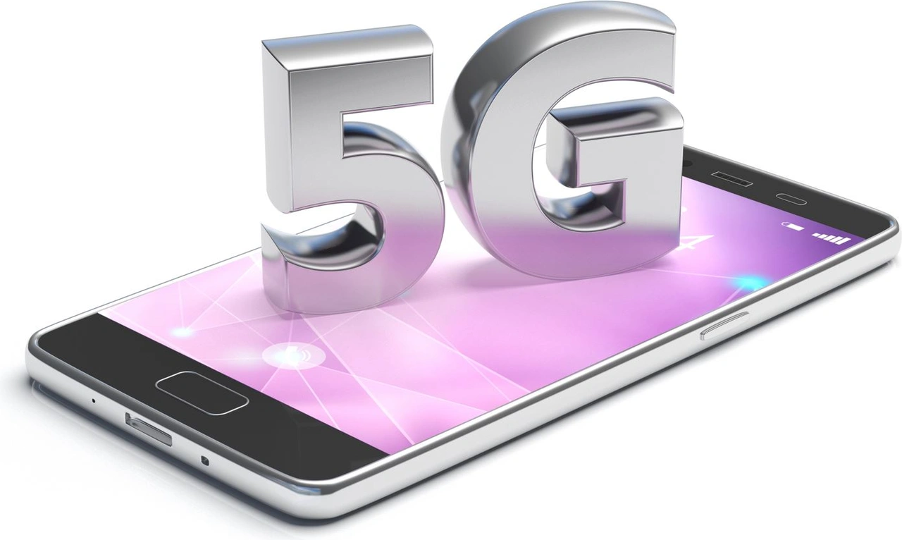 Smartphone, auf dem 5G steht
