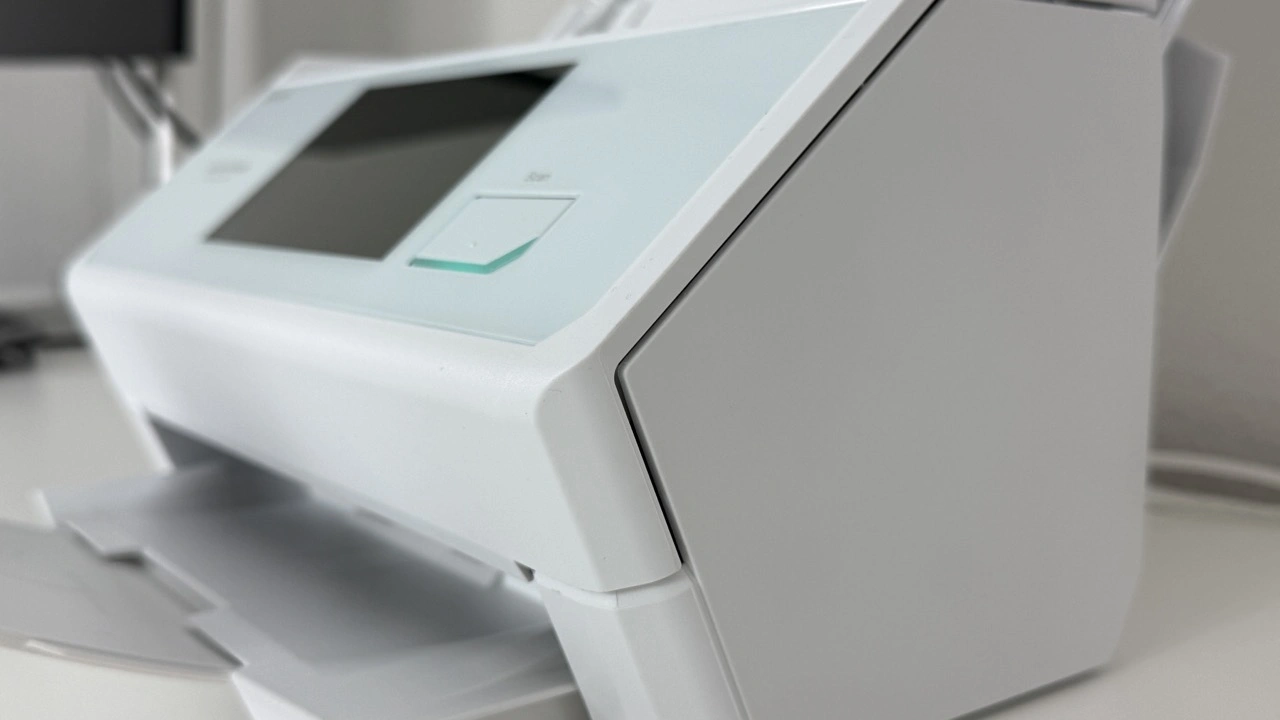 Ricoh ScanSnap iX2500: seitliche Gehäuseansicht