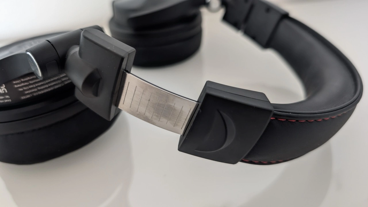 OneOdio Studio Max 1: Metallverstellung am Kopfbügel