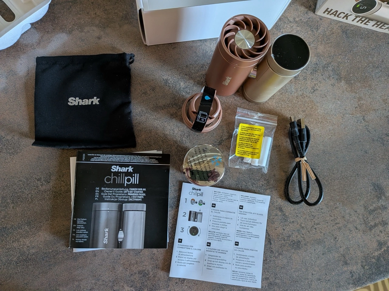 Shark ChillPill: Lieferumfang mit Zubehör