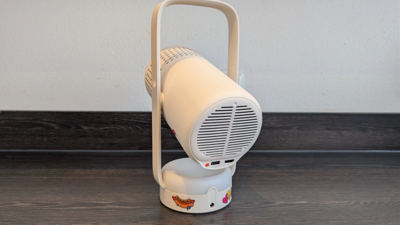 XGIMI Vibe One: Rückseite mit Lüftung und Anschlüssen
