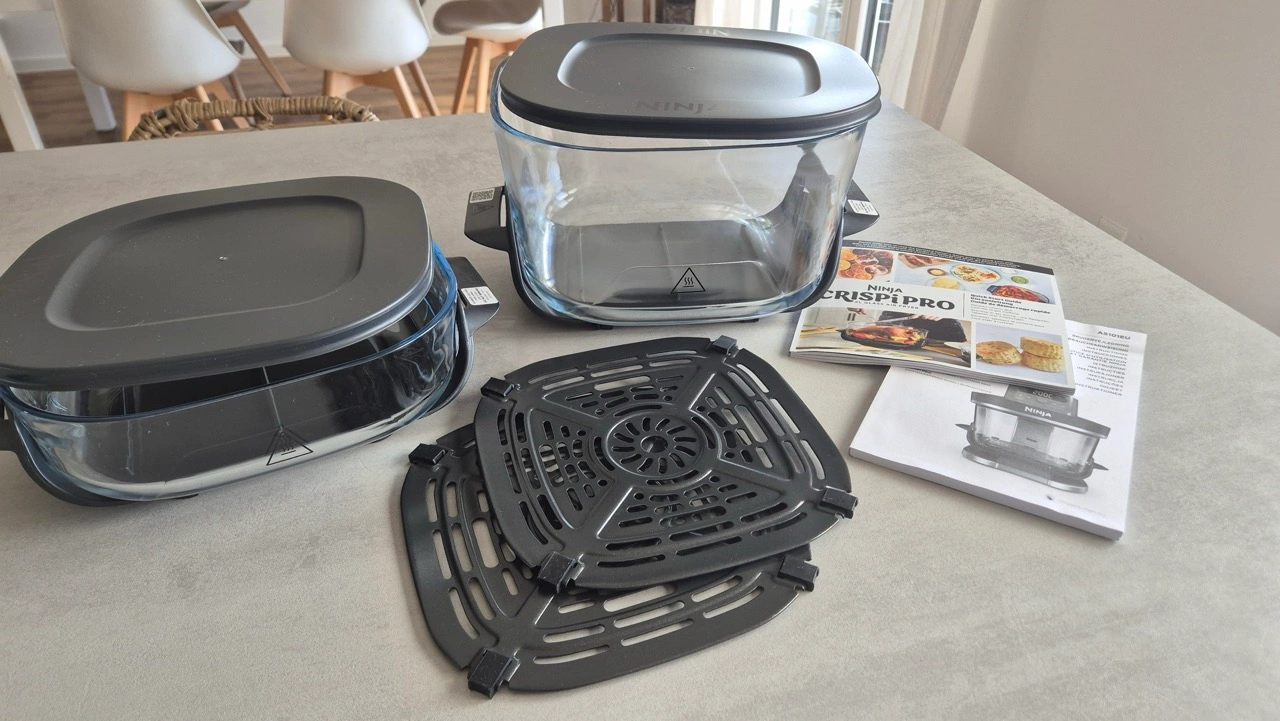 Ninja CRISPi PRO XL: Lieferumfang mit Glasbehältern und Zubehör