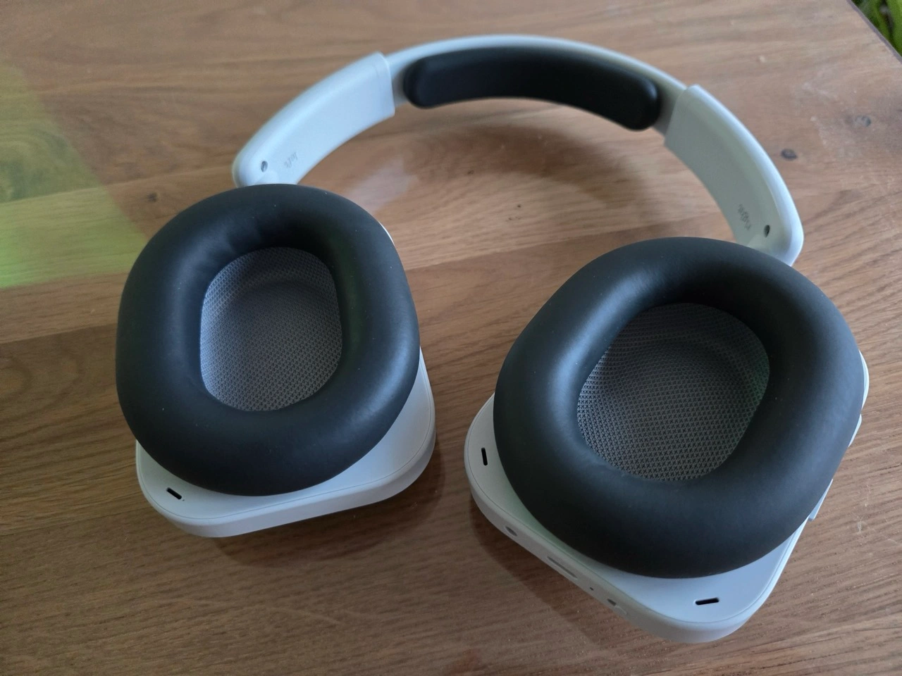 Nothing Headphone (a): Ohrpolster und Kopfbügel