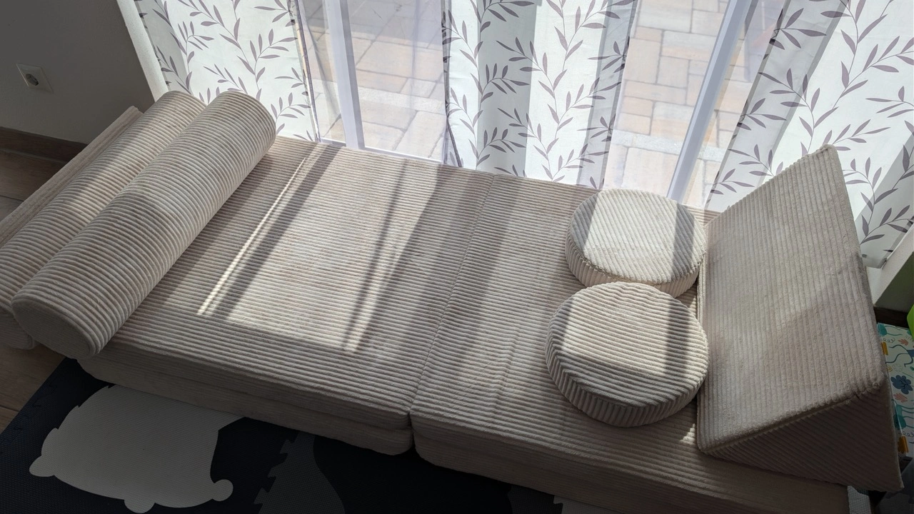 Bellabino Nile: Spielsofa als breite Liegefläche