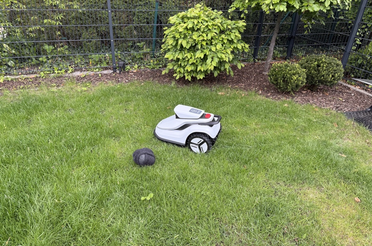 Terramow V600: Hinderniserkennung im Garten