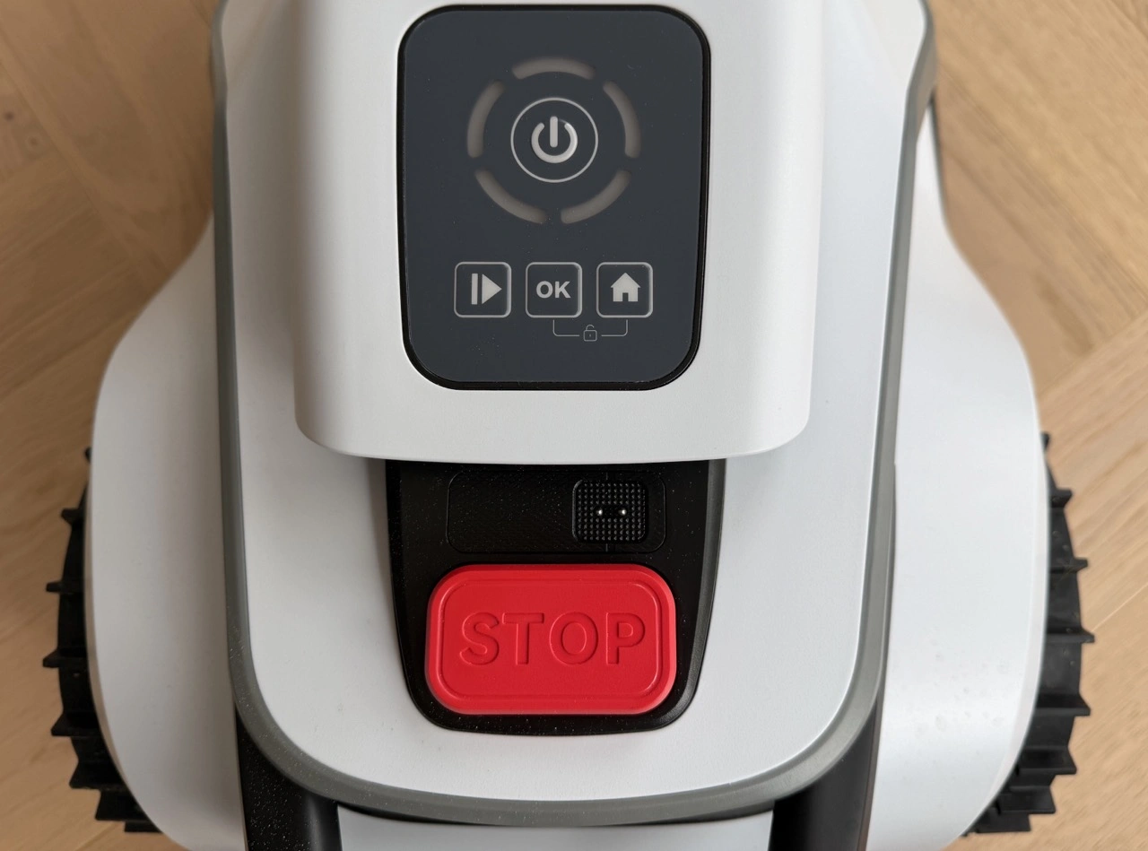 Terramow V600: Bedienfeld mit Stopptaste