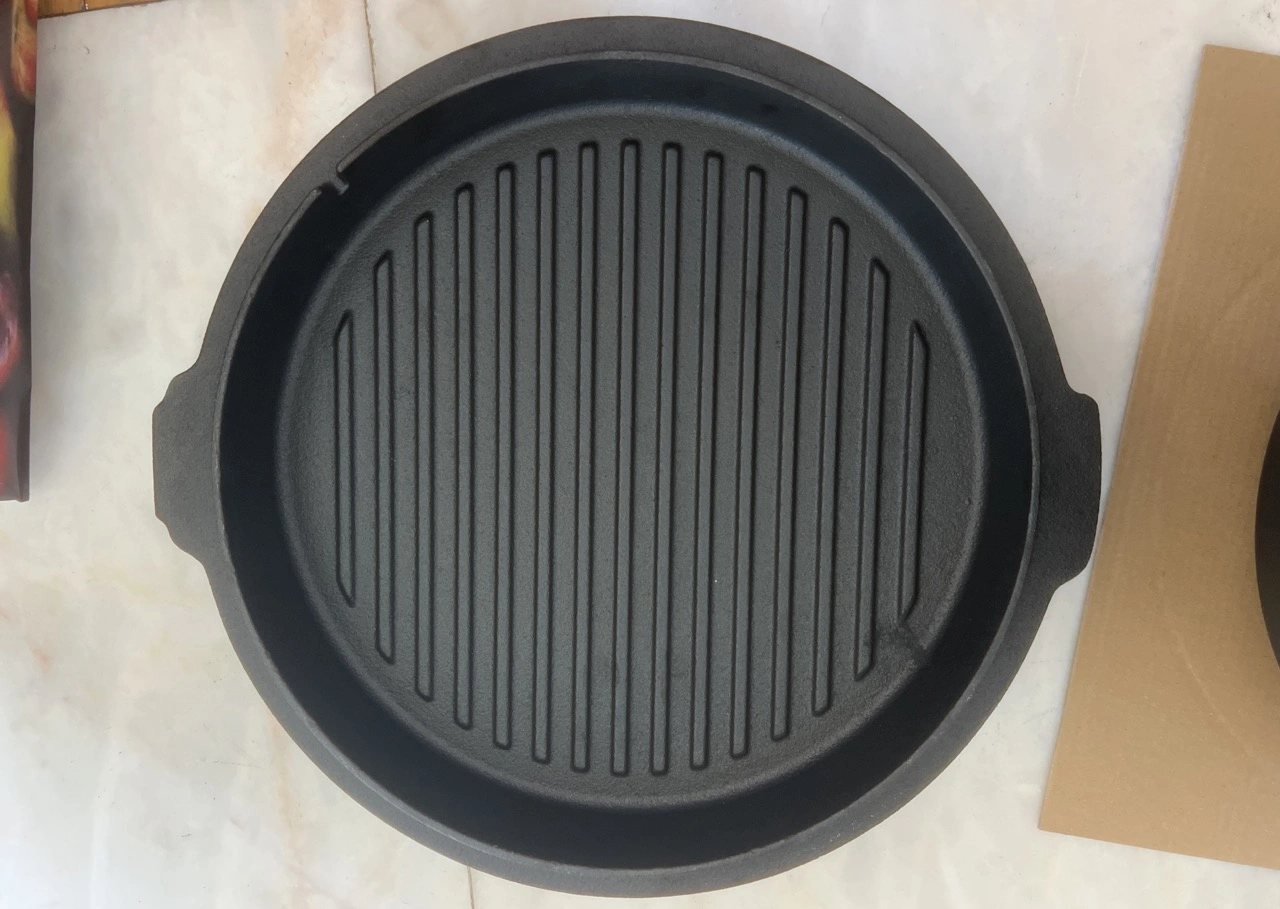 GUSSKÖNIG Dutch Oven 7L: Geriffelte Deckelinnenseite