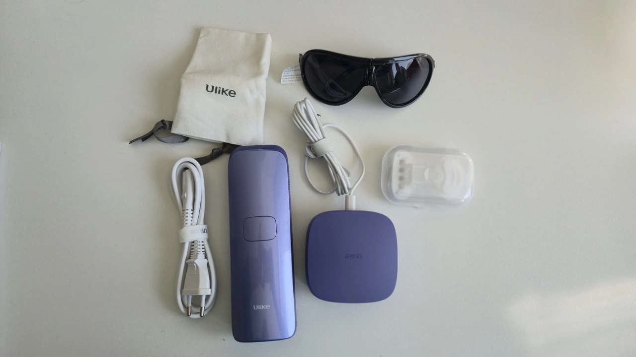 Ulike Air 3: Lieferumfang mit IPL-Gerät und Zubehör