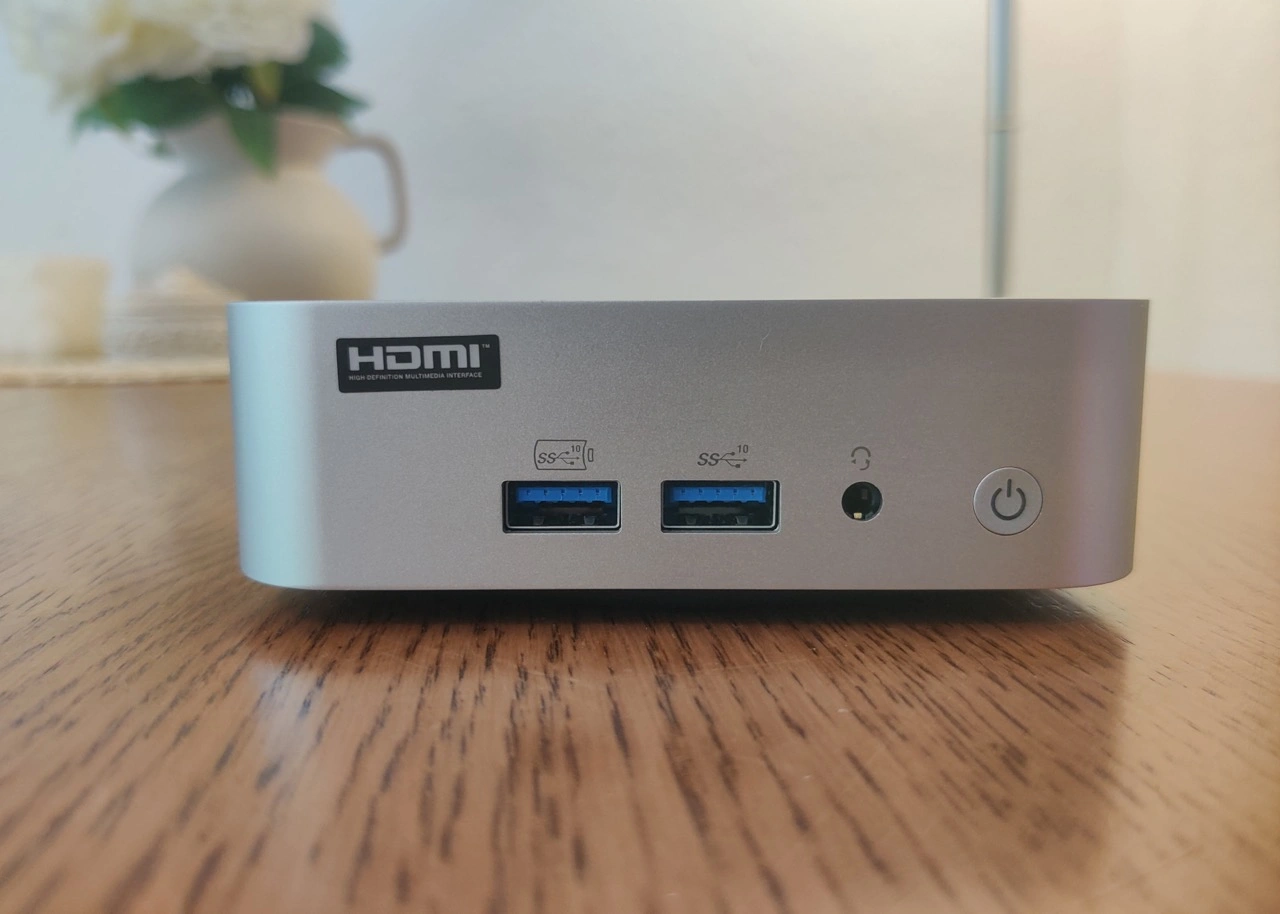 GEEKOM A7 2026 Edition AMD Ryzen 5 7545U: Kompakter Mini-PC mit GEEKOM-Logo