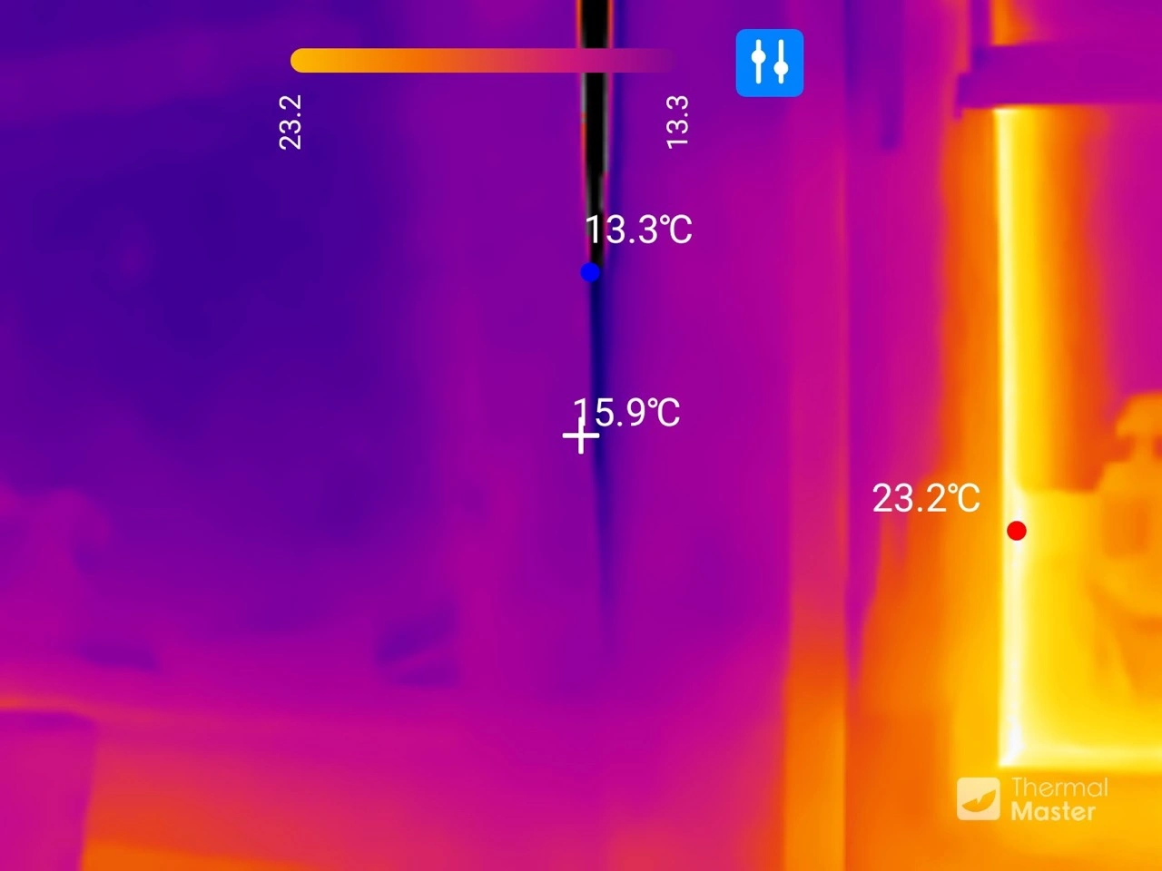 Thermal Master P3 Wärmebildkamera: Wärmebildaufnahme mit Temperaturmarkern