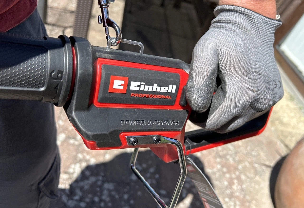Einhell GP-HC 18/5020 Li T BL-Solo: Handgriff mit Tragegurt-Aufnahme