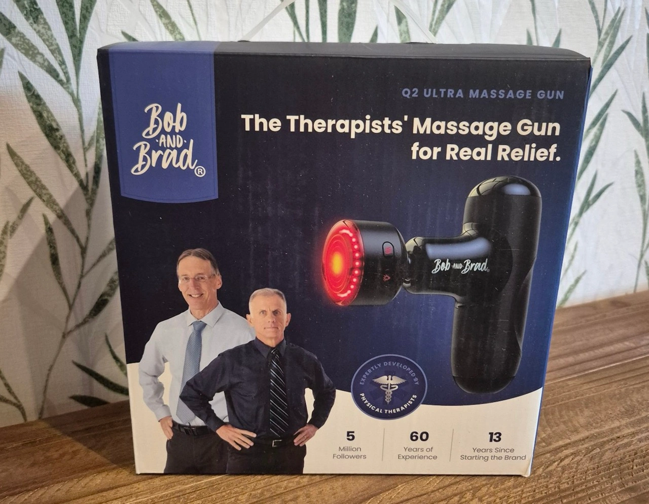 Bob and Brad Q2 Ultra: Produktverpackung mit beheizbarem Lichtaufsatz
