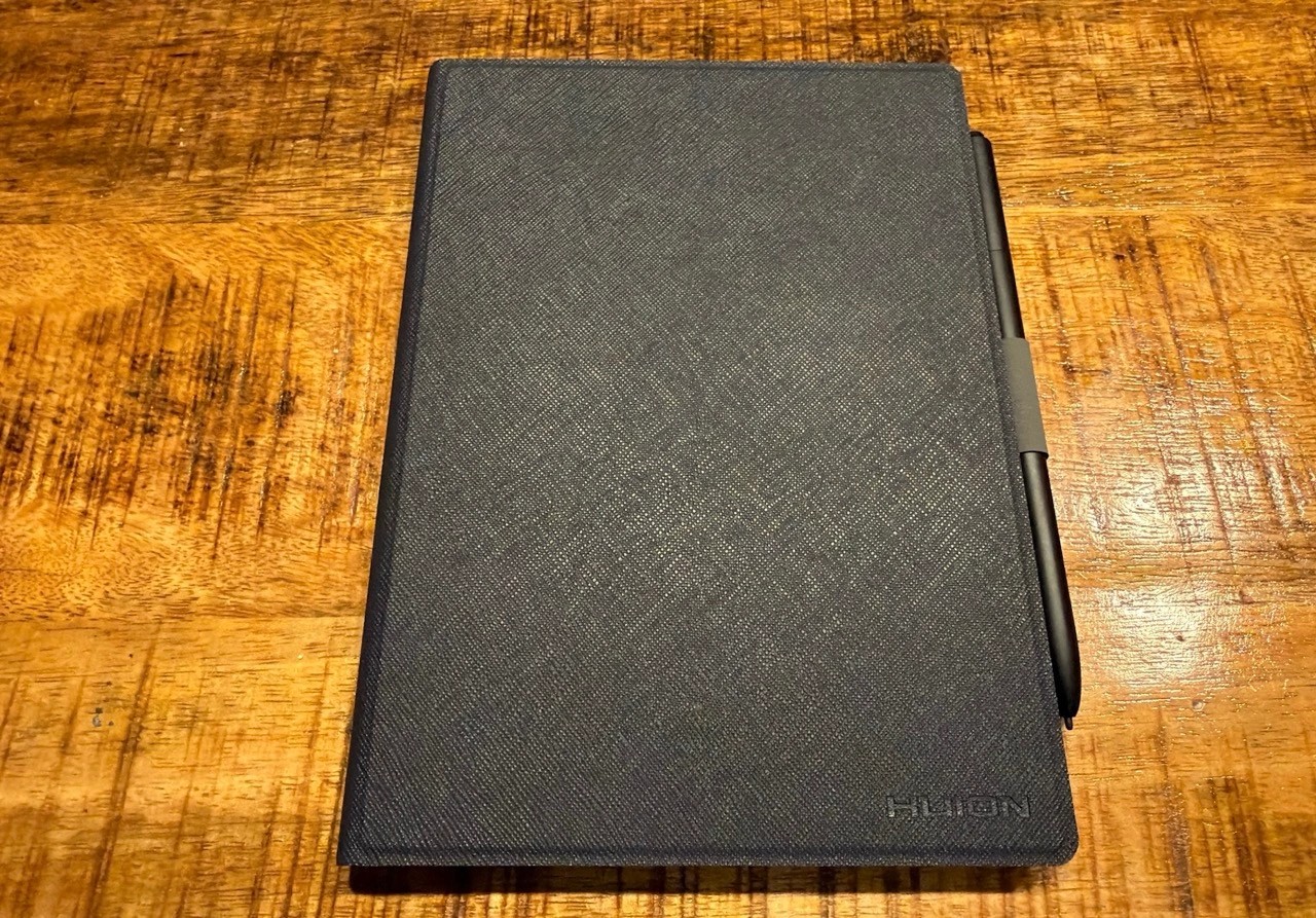 HUION Note E: geschlossene Schutzhülle mit Stift