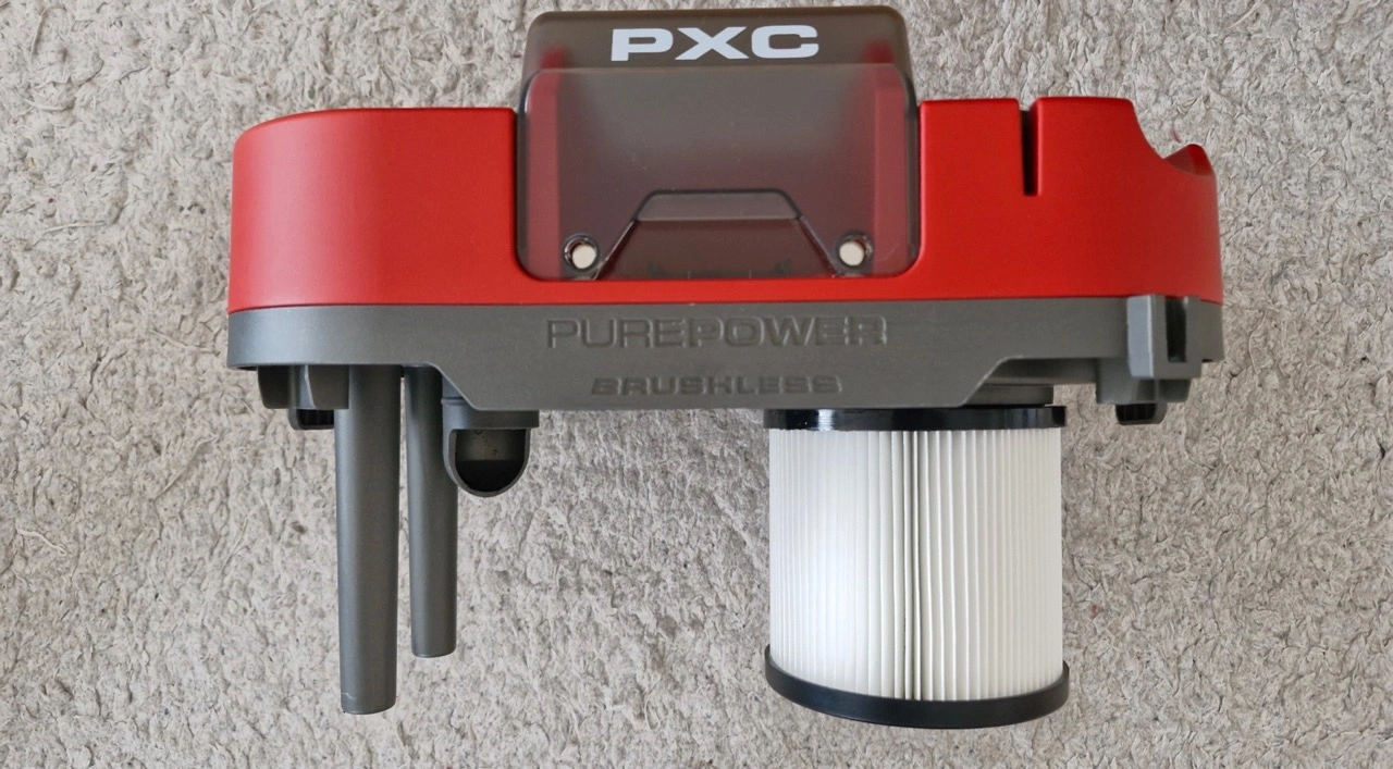 Einhell Akku-Nass-Trockensauger TP-VC 18/10 Li BL: Faltenfilter unter dem Motorkopf