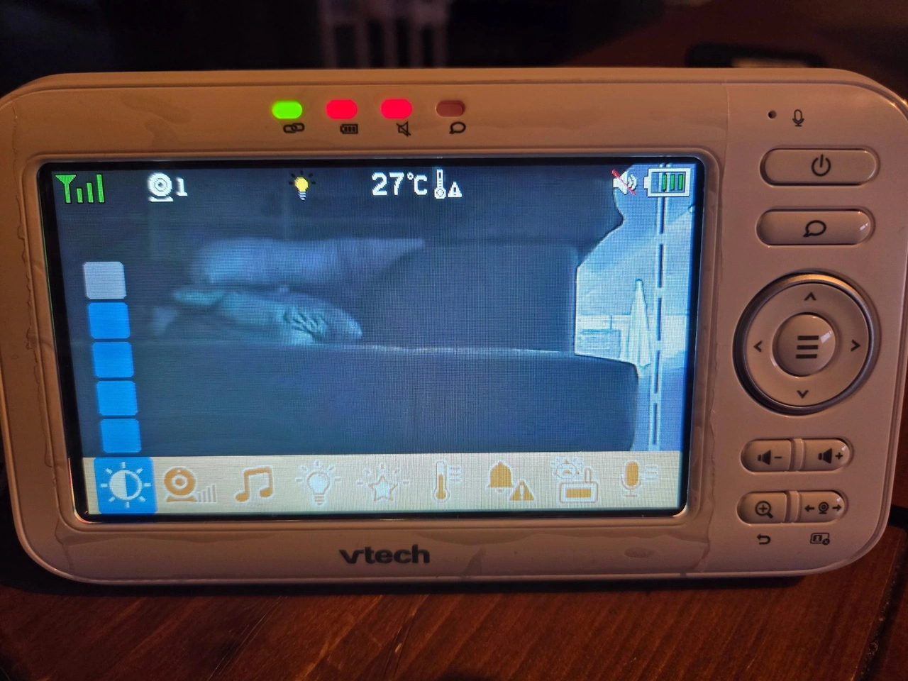 VTech Video-Babyphone VM5463: Elterneinheit mit geöffnetem Einstellungsmenü