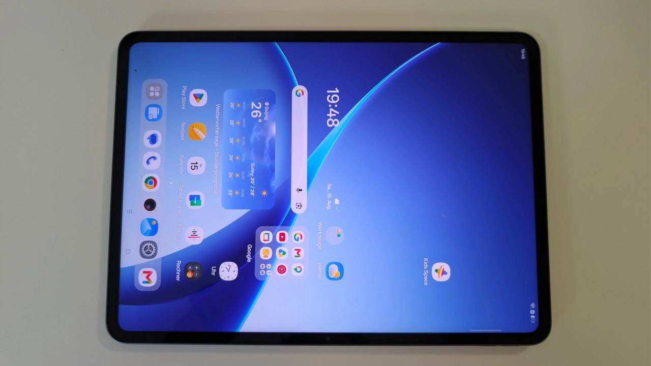 OPPO Pad 5: Vorderseite mit eingeschaltetem 12,1-Zoll-Display