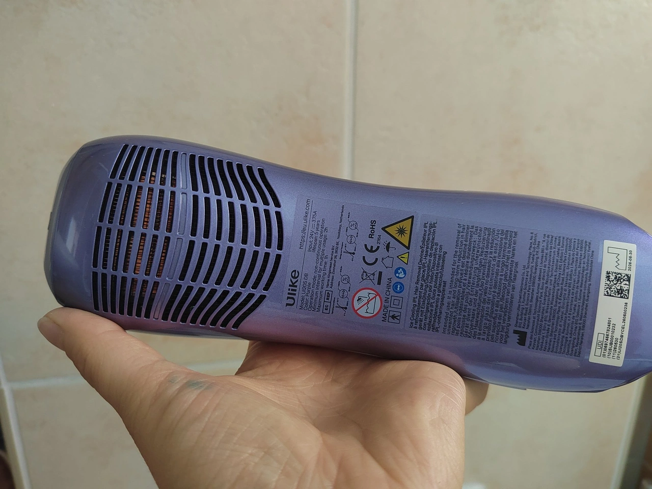 Ulike Air 10 Pro: Lüftungsöffnungen auf der Unterseite