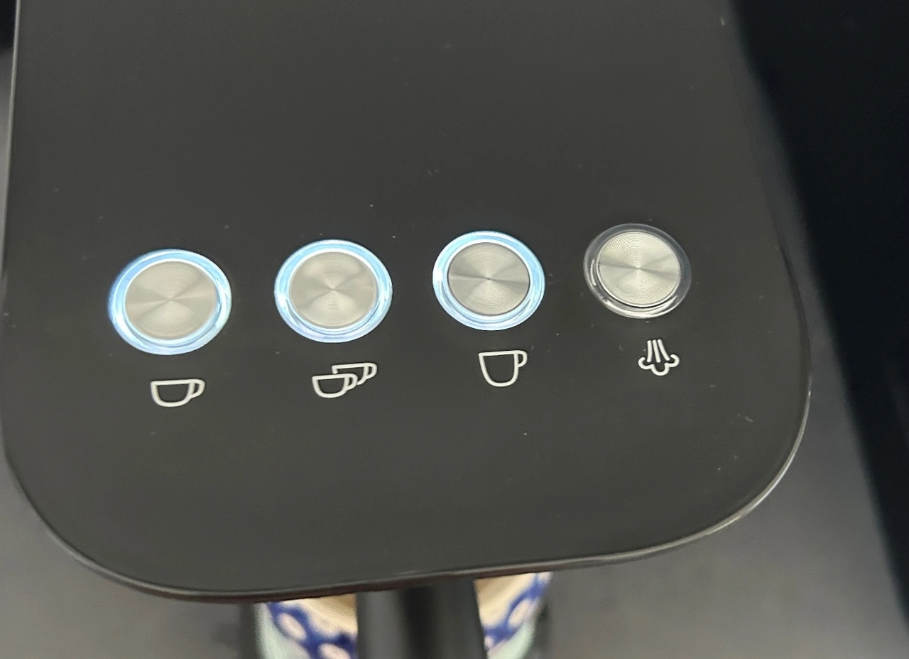 Princess 249421 Espressomaschine: Bedienfeld mit vier Funktionstasten