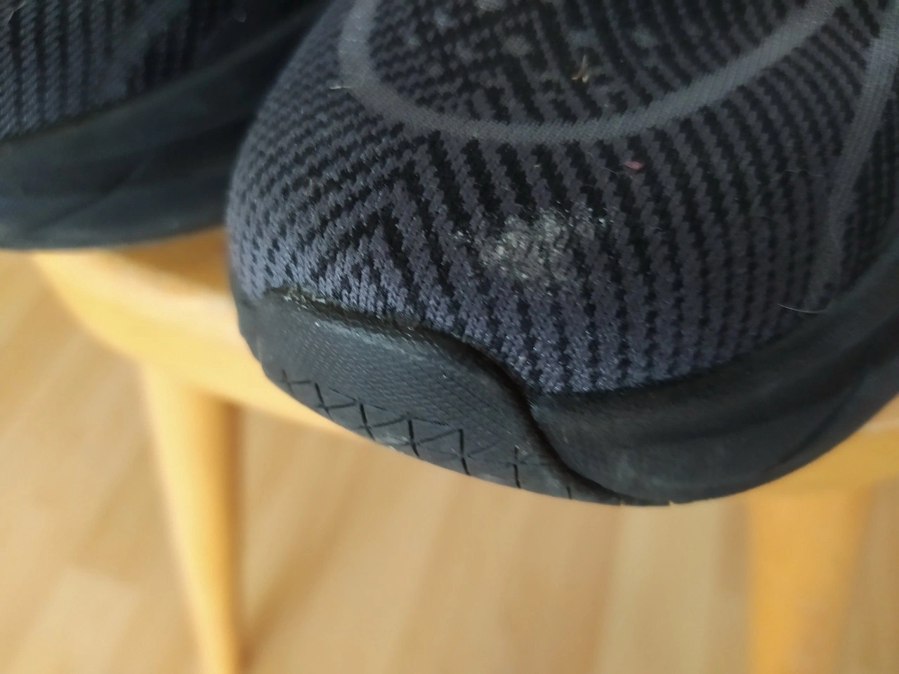 ALLSWIFIT ActiveSolid Men’s Slip-On Running Shoes: Fersenzone des Obermaterials
