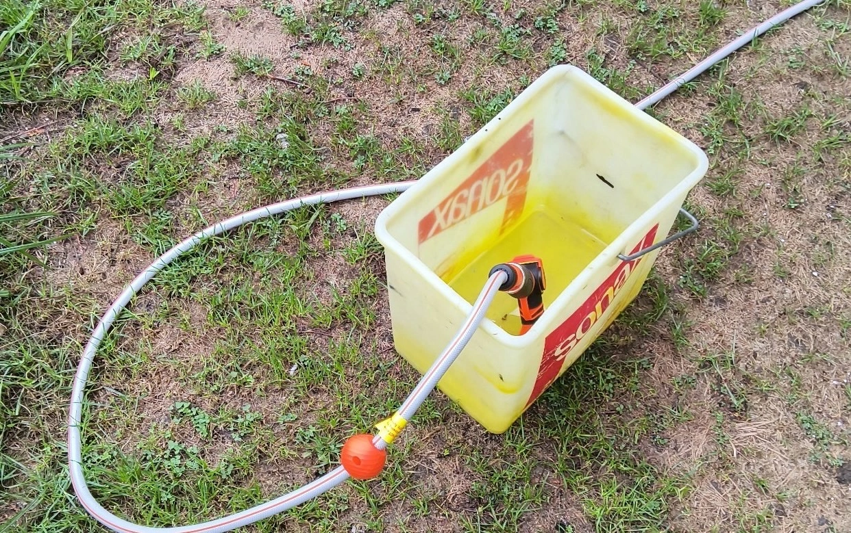 VEVOR XW20-1/2: Durchflusstest mit 10-Liter-Eimer