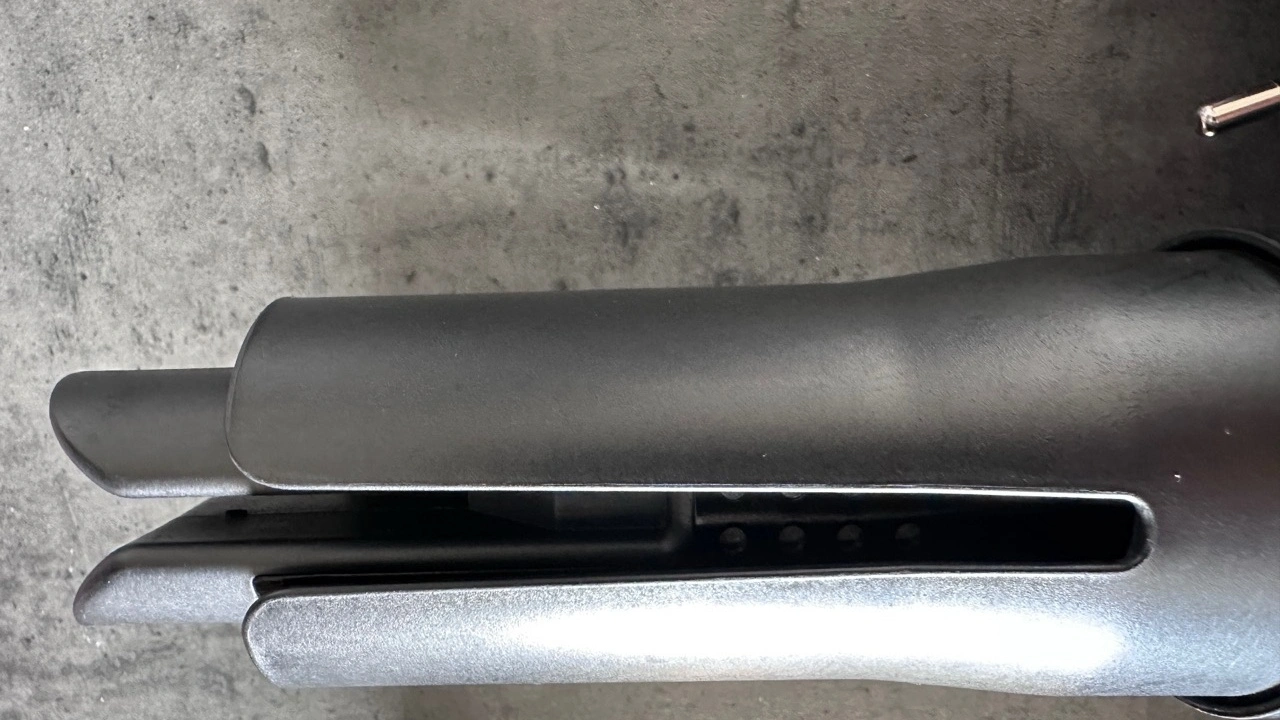 BaByliss C6688E Style Secret Air: Schutzummantelung am Styling-Zylinder