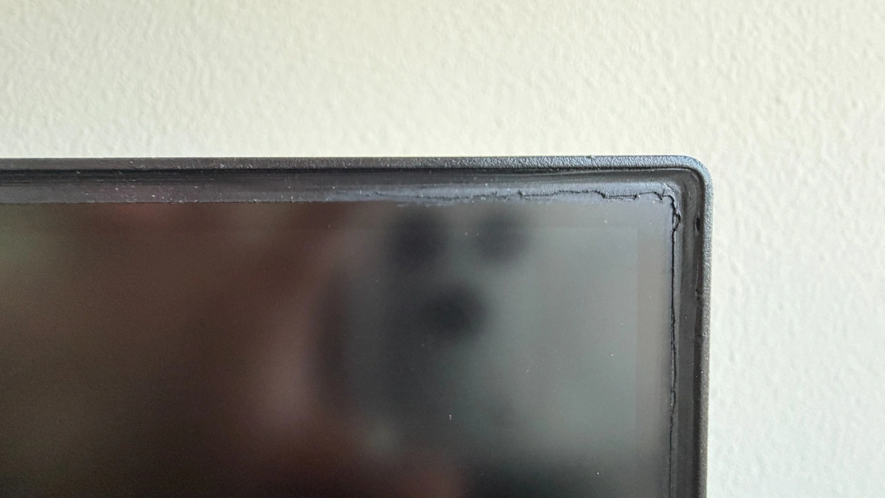Sylvox Frameless Pro: Silikonfuge am oberen Rahmen