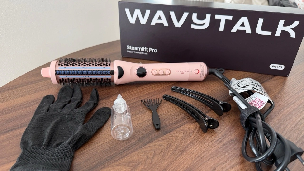Wavytalk Steamlift Pro: Lieferumfang mit Styling-Zubehör
