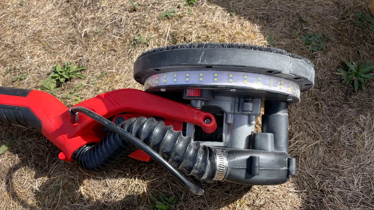VEVOR Rotationswandschleifgerät 750W FG-S225L-3: LED-Licht und Absaugung am Schleifkopf