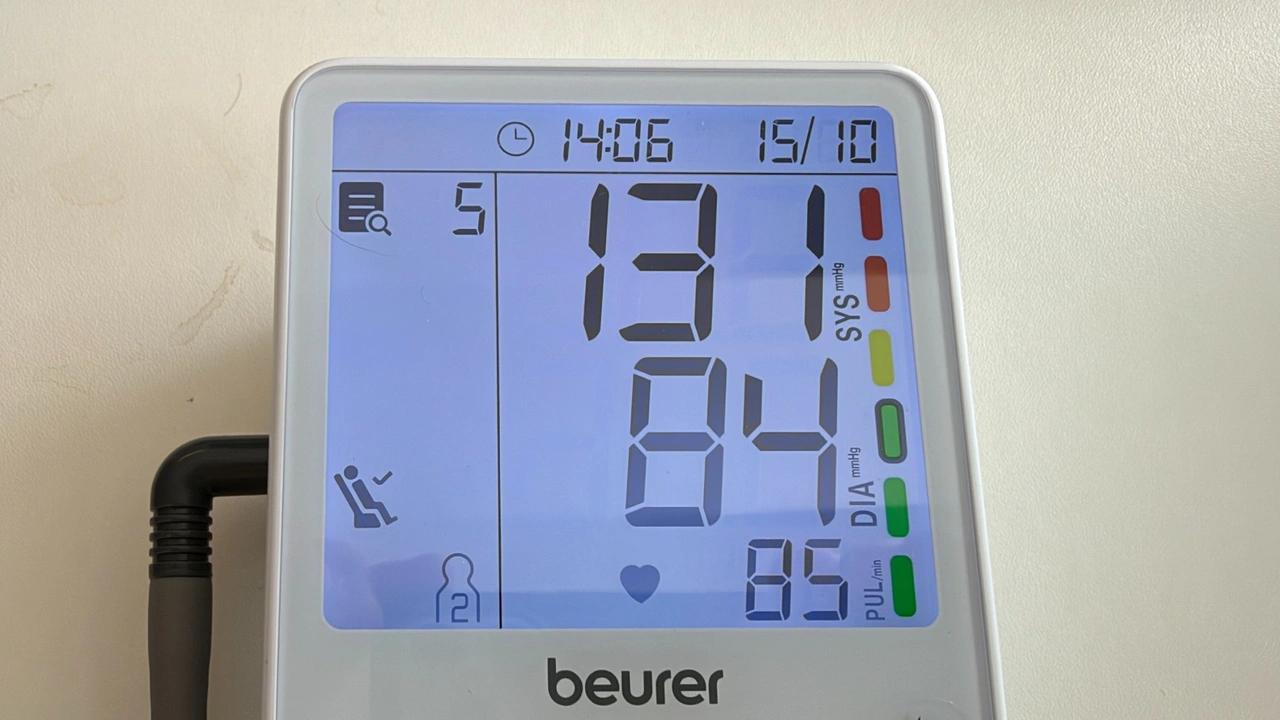 Beurer BM 53: Große Ziffern für Blutdruck und Puls