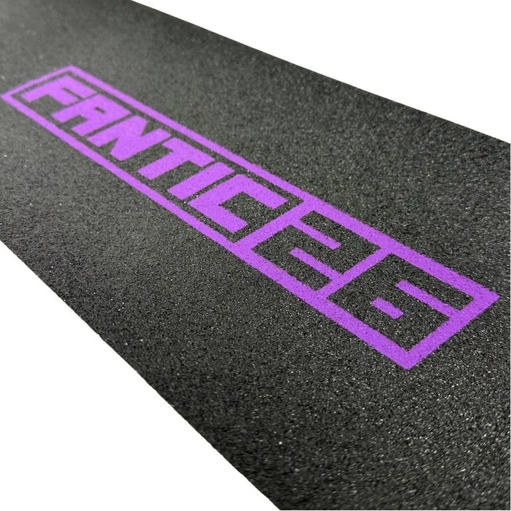 Fantic26 Stuntscooter Fantic26 Stunt-Scooter Griptape 58,5cm x 15,5cm Schwarz/Lila, reißfestes PVC Material, extra starker Kleber – Bild 1