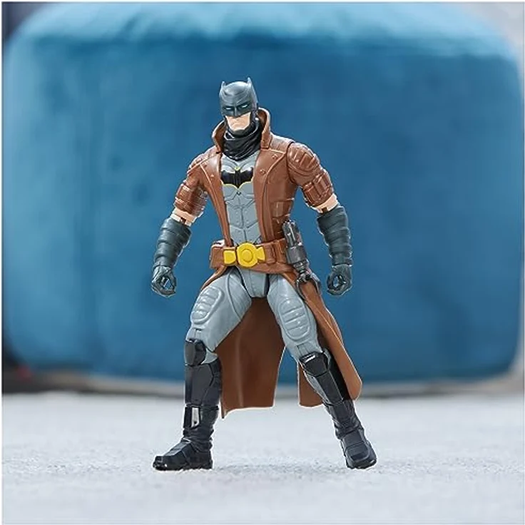 DC Comics, Batman Action-Figur, 30 cm groß, voll beweglich für spannende Abenteuer und actionreiche Stunts, Spielzeug für Kinder ab 3 Jahren – Bild 2